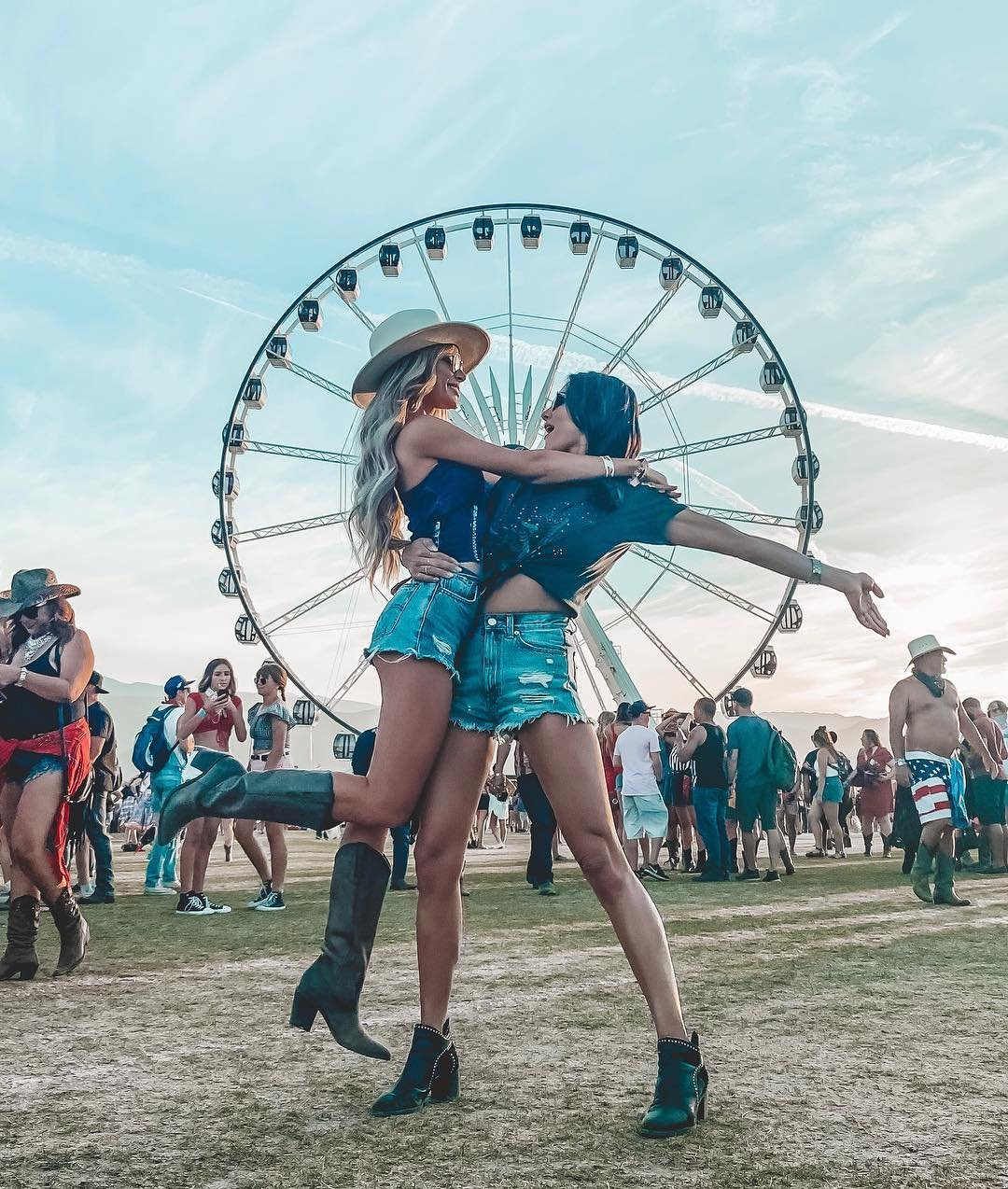 Amanda Stanton, Andi Dorfman, Stagecoach 2019 Amanda Stanton, Andi Dorfman, Stagecoach 2019
